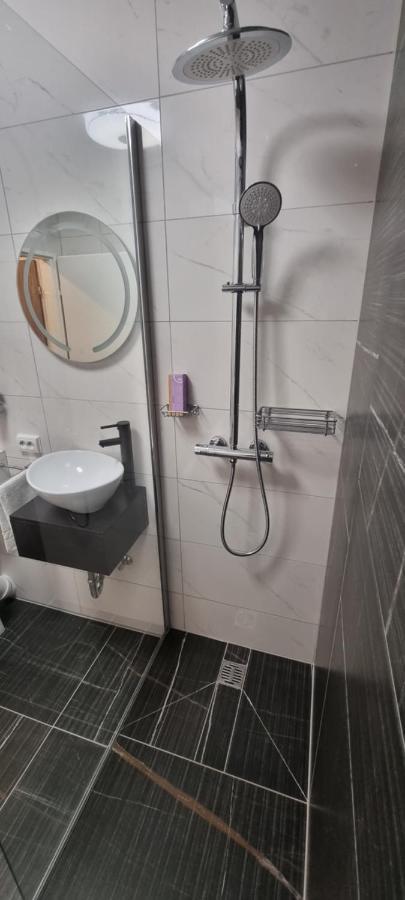 Studio-Apartment ' Andrei 1 ' - Neu In Neuburg An Der Donau Zewnętrze zdjęcie